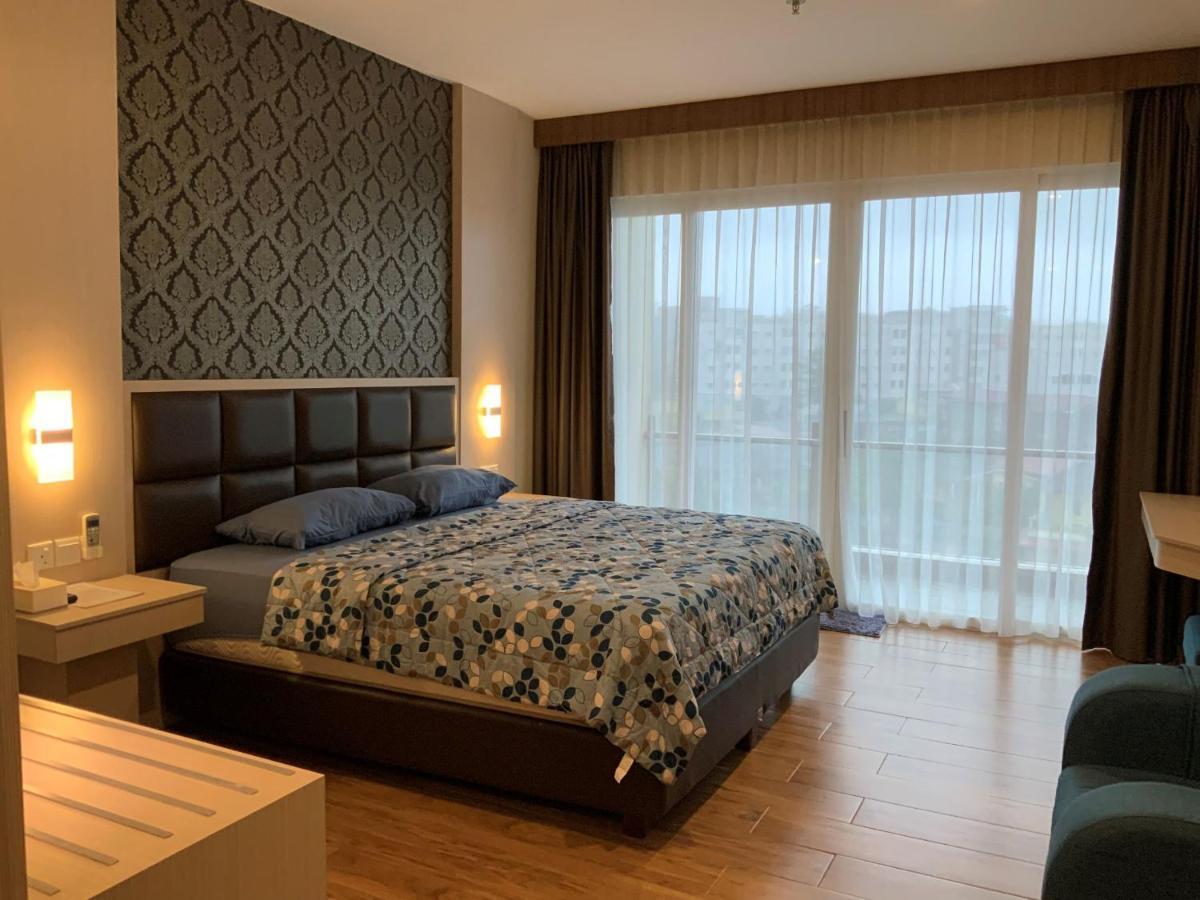 Palam Mansion At Aston Apartment - Batam Нагоя Екстериор снимка